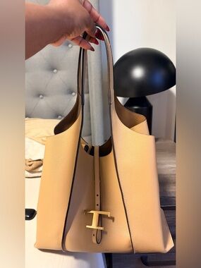 Tod’s Medium T Timeless Leather Shopping Bag